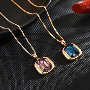 French Entry Lux High-Grade Innocent Blue Zircon Necklace Female Ins Cold Style Personality Retro Easy Matching Sweater Chain