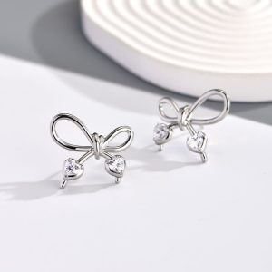 Classic European and American Minimalist Bowknot Sterling Silver Needle Stud Earrings Elegant Luxury Women's Earrings Factory Hot sale